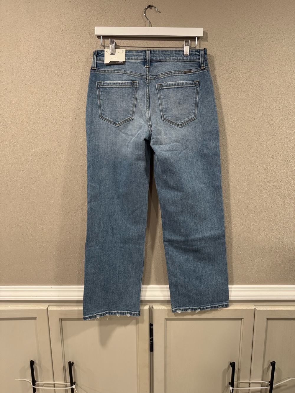 NWT Kancan High Rise Slim Straight Jeans - Picture 6 of 12
